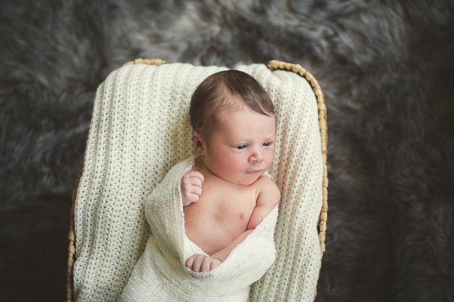 newborn photography peterborough ontario, photography studio downtown peterborough, newborn photos, portrait photographer peterborough ontario, newborn photography