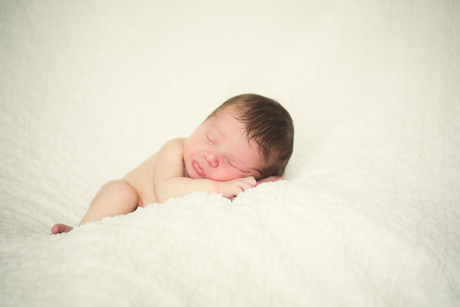 newborn photography peterborough ontario, photography studio downtown peterborough, newborn photos, portrait photographer peterborough ontario, newborn photography