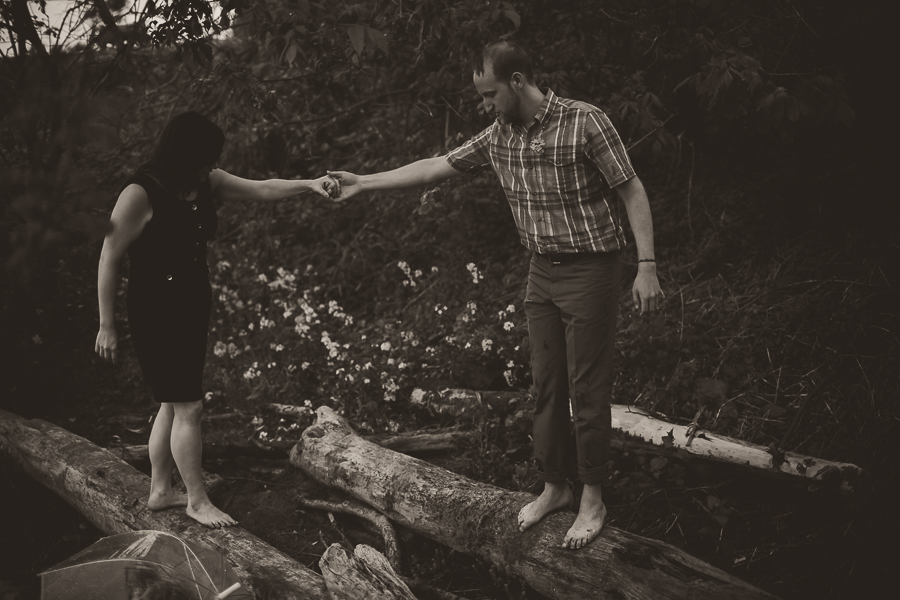 rainy engagement photos, port hope engagement photography, engagement photographer ontario, engagement photographer peterborough, ash nayler photography, ash nayler, ontario wedding photographer