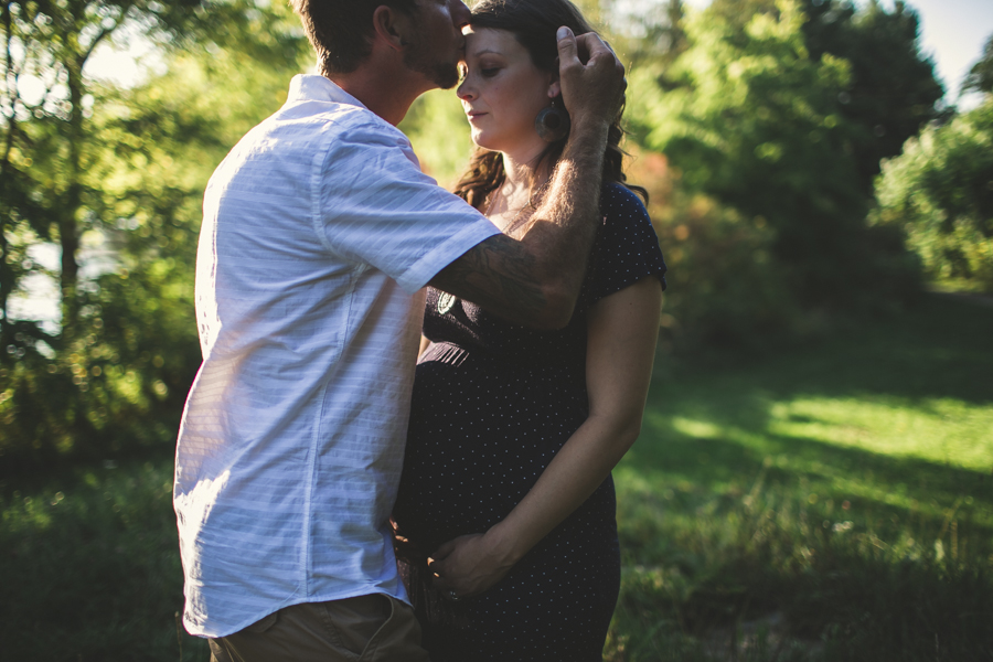 maternity photography peterborough ontario, ash nayler photography, ontario maternity photography, peterborough portrait photographer