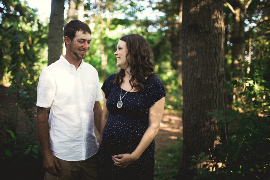 maternity photography peterborough ontario, ash nayler photography, ontario maternity photography, peterborough portrait photographer