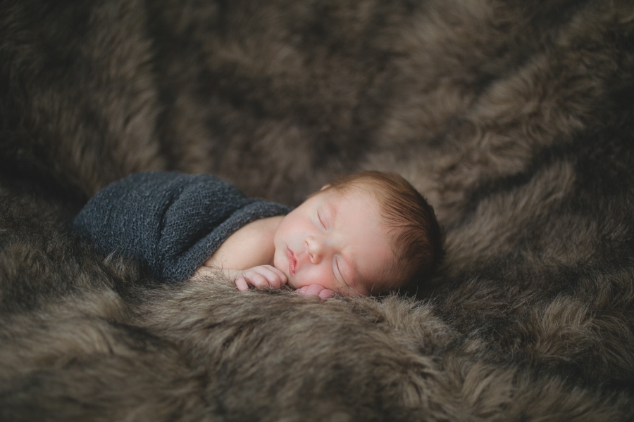 peterborough newborn photographer, lifestyle photography, portrait photographer peterborough, newborn photographer, ontario wedding photographer