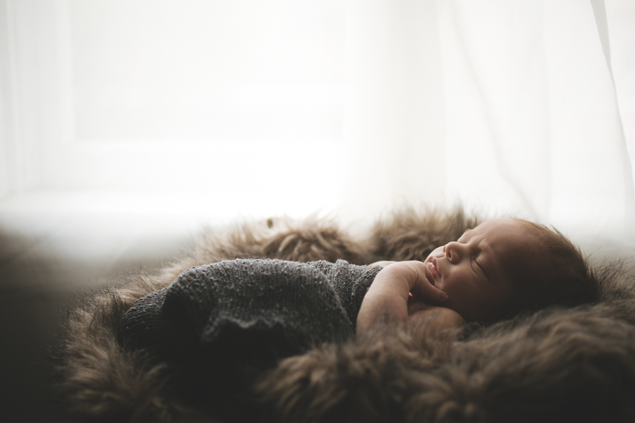 peterborough newborn photographer, lifestyle photography, portrait photographer peterborough, newborn photographer, ontario wedding photographer