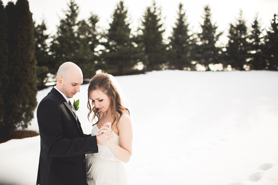 winter weddings, winter wedding photographer, winter weddings ontario, winter wedding peterborough, outdoor winter wedding photographer, ontario wedding photographer, peterborough wedding photographer, toronto wedding photographer, ash nayler photography, ash nayler