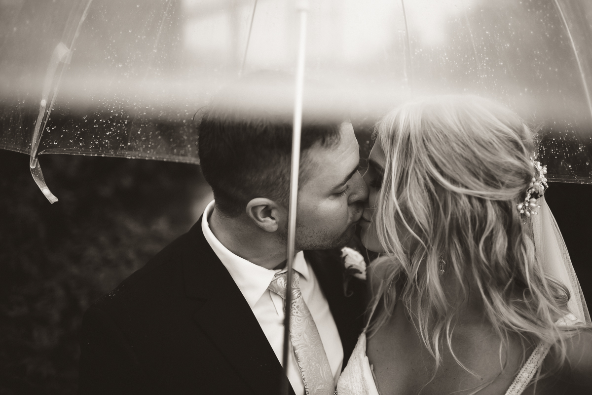 best ontario wedding photographer