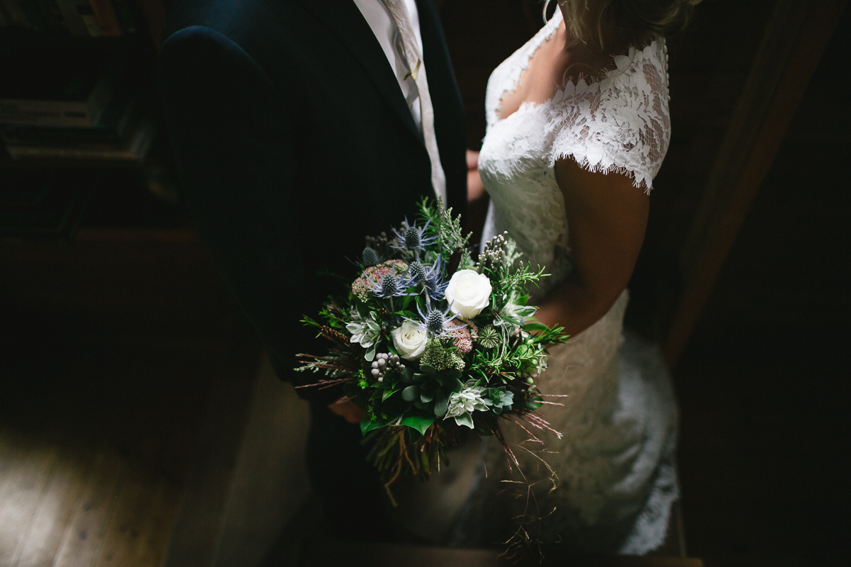 sunshinecoastelopement-window light flowers