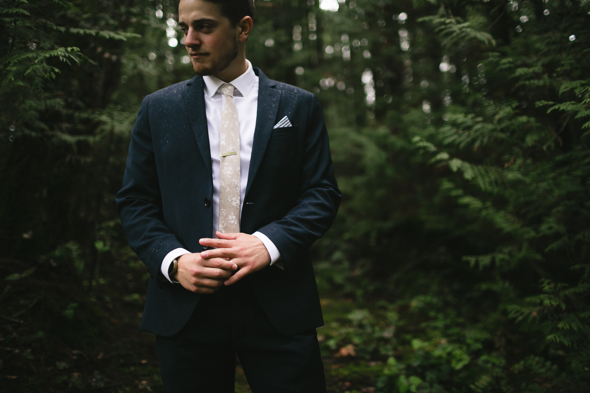 sunshine coast elopement-groom in the woods