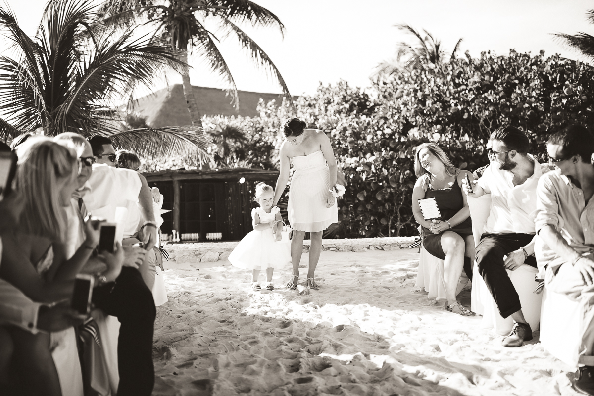 beach ceremony mexico wedding photography