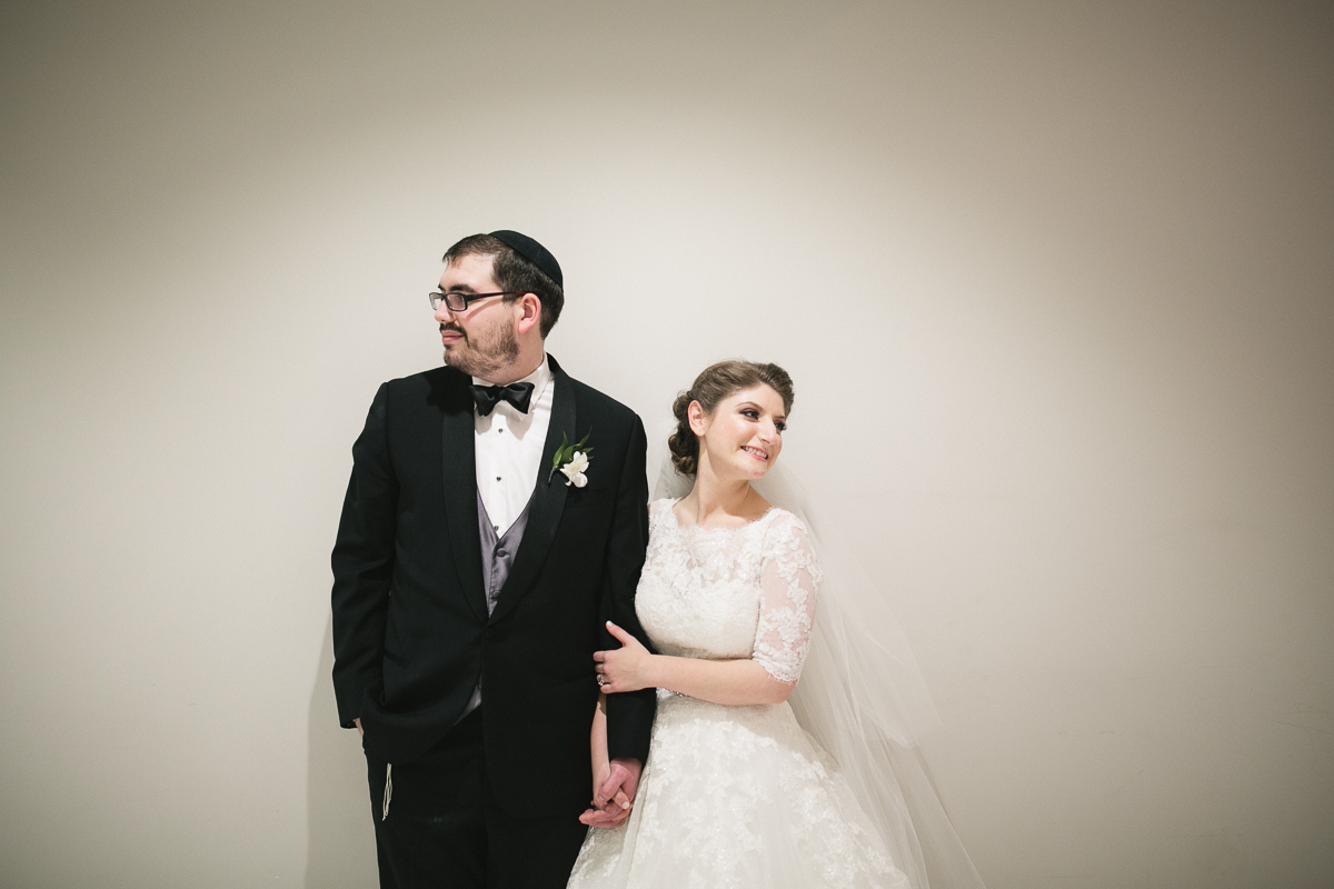 bride and groom jewish wedding toronto