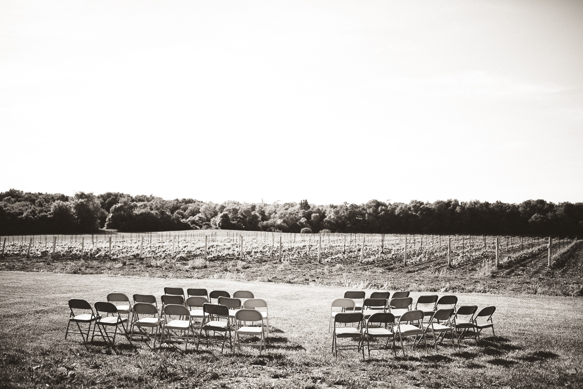 wedding ceremony at hinterland winery