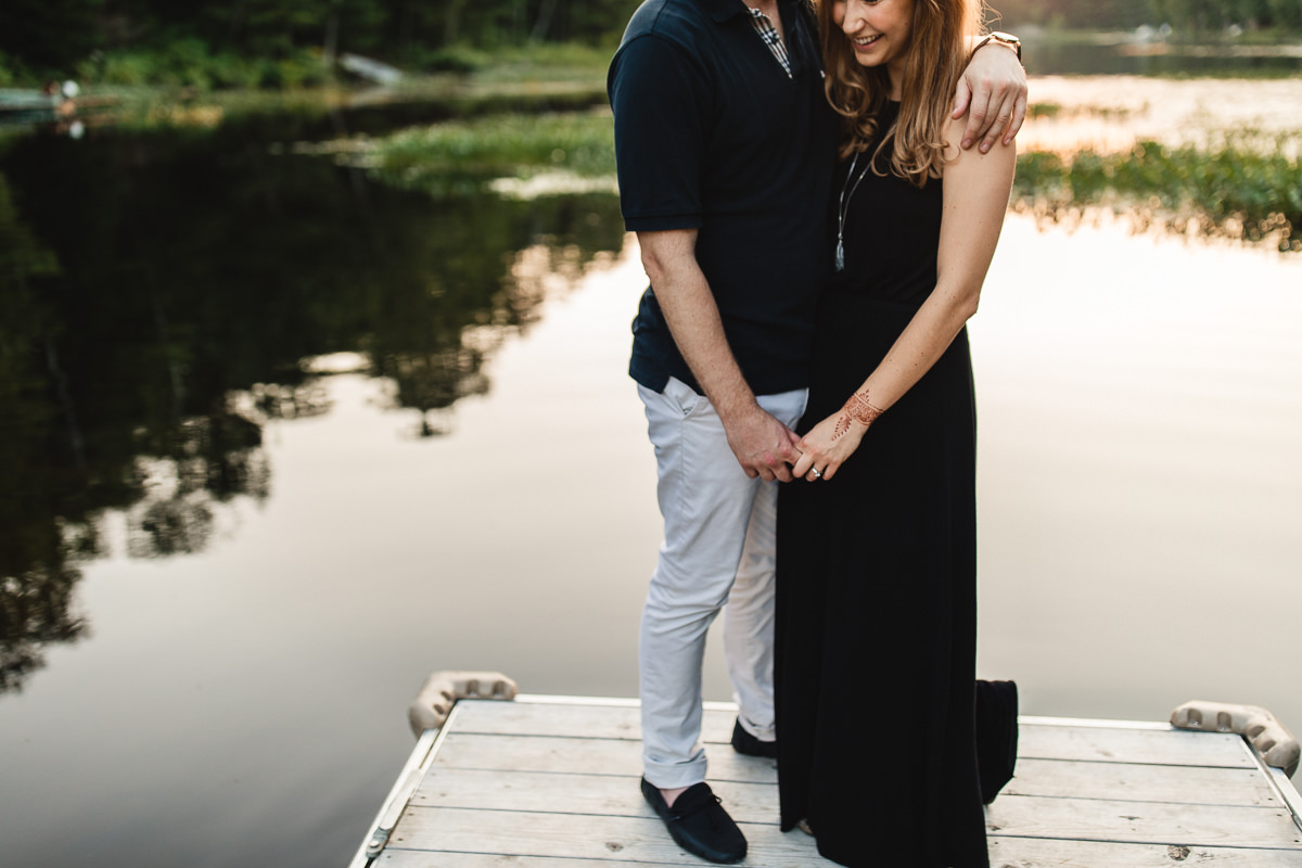 COTTAGE ENGAGEMENT SESSION