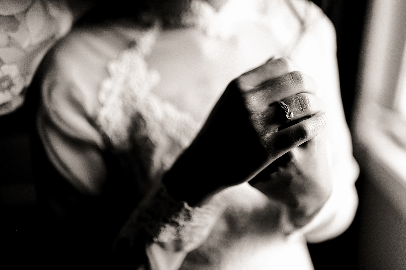 Toronto Wedding Bride getting ready 