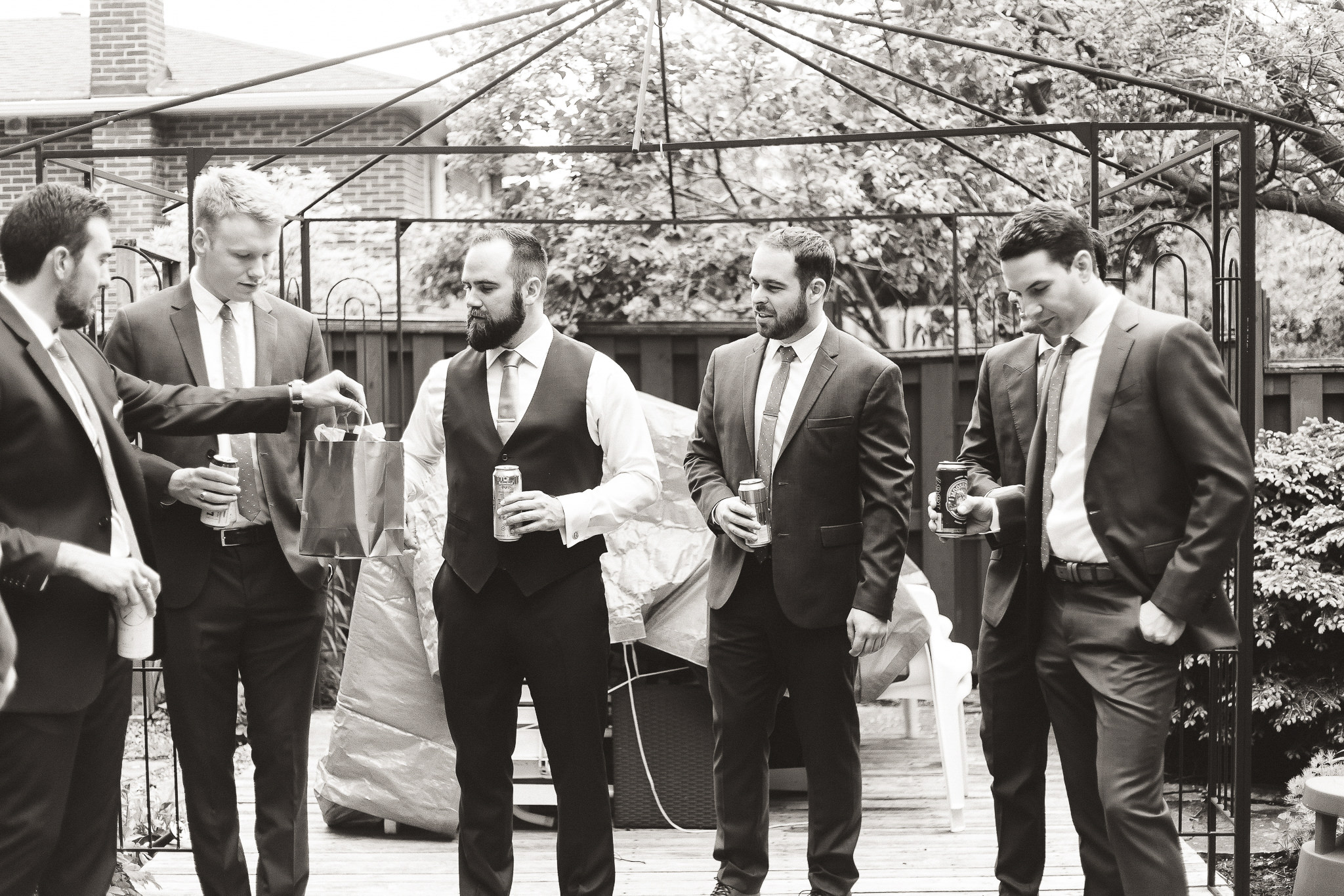 groomsmen getting ready