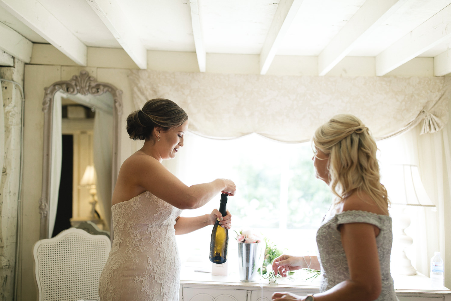 century barn bridal suite