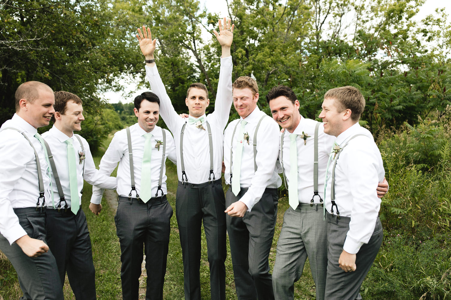 groomsmen portraits